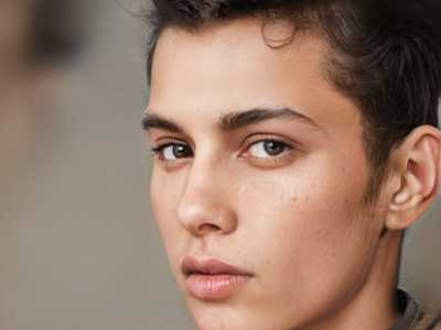 陜西省郭忠軍醫(yī)生,韓鳳琴醫(yī)生淚溝消除法令紋哪個(gè)技術(shù)更上一樓